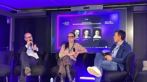 Photo retour sur image de la table ronde de Mohamed Mansouri a la PCW