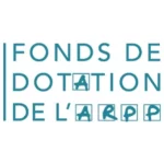 Logo : "fonds de dotation" de l'ARPP écrit en bleu sur un fond blanc