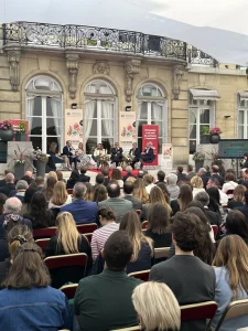 photo de la table ronde où Mohamed Mansouri à participer avec l'UNIFAB